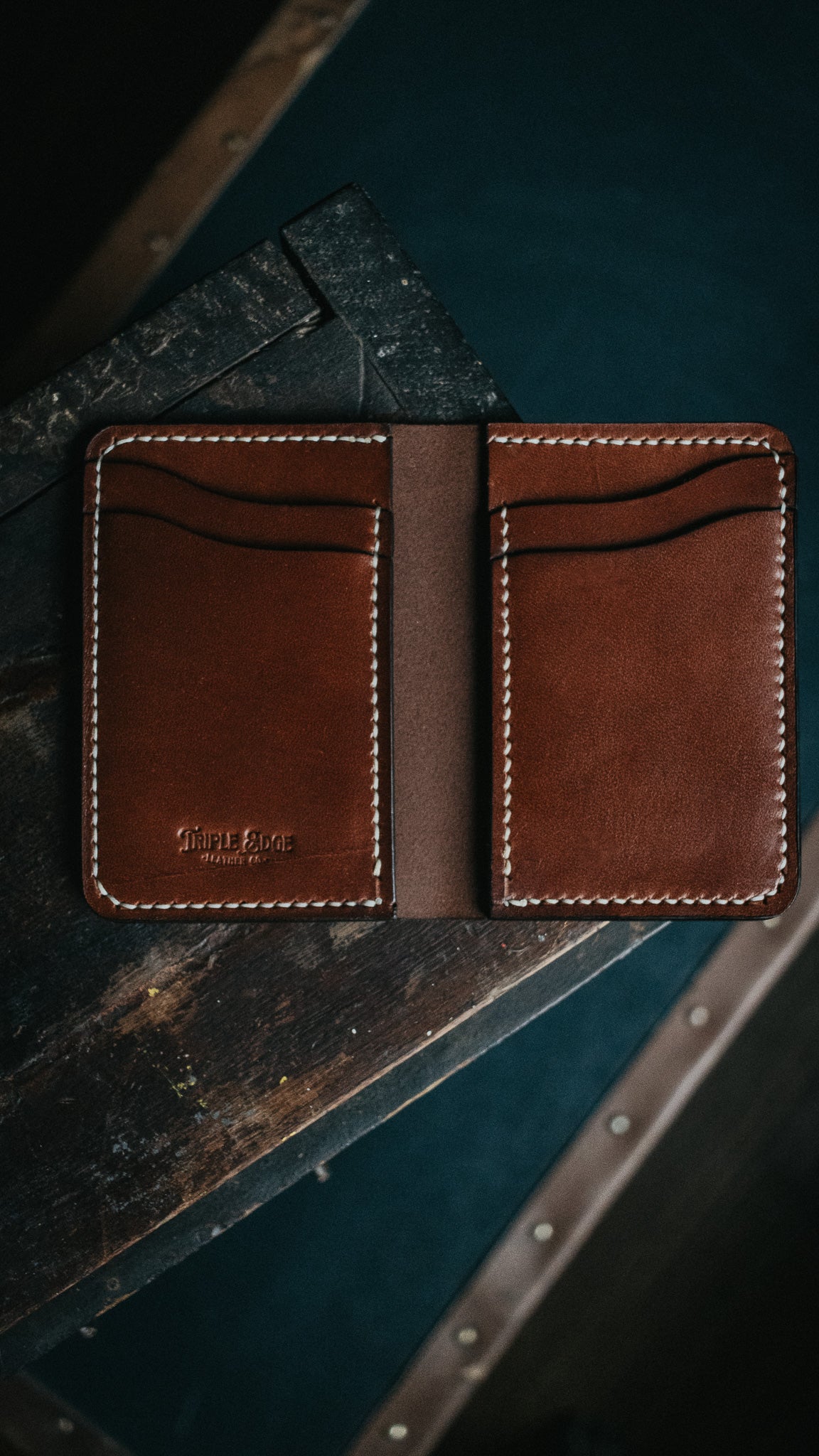 Oliver Vertical Leather Wallet